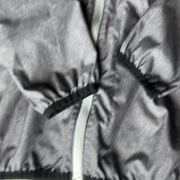 Ripcurl Anti series windbreaker - Picture 4 of 8